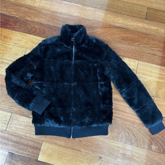 Forever 21 Black Faux Fur Jacket Small. - Picture 1 of 4